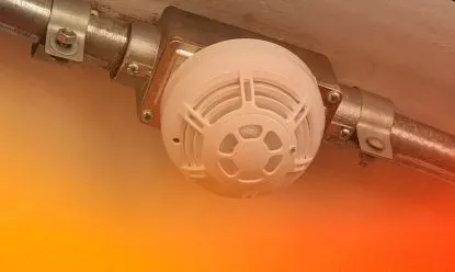 Integração entre detecção e combate: por que só sistemas certificados UL/FM e EN54 garantem resposta eficaz e sincronizada